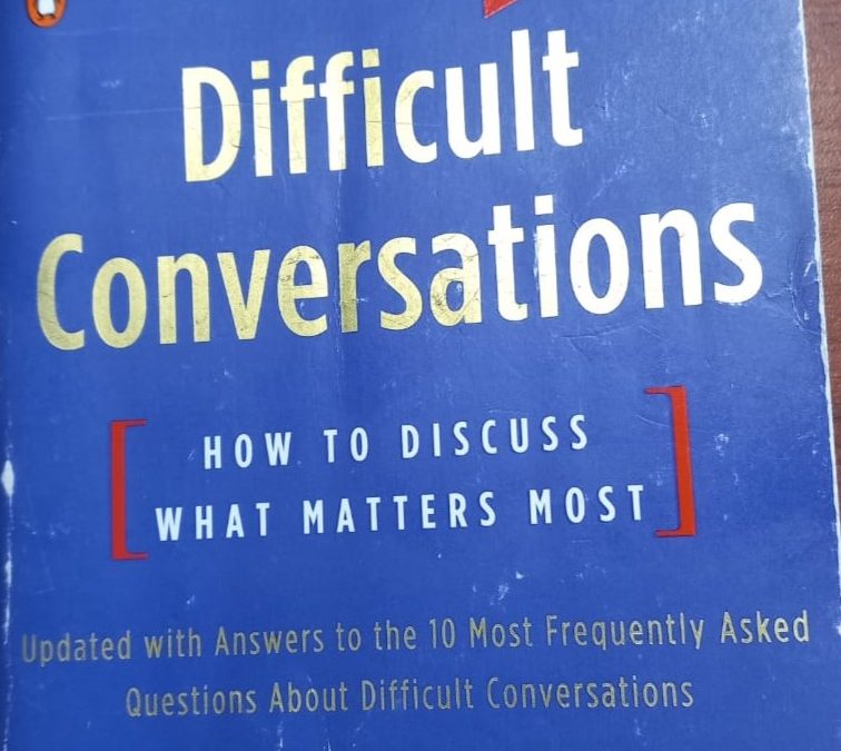 ¡Ay esas conversaciones difíciles!