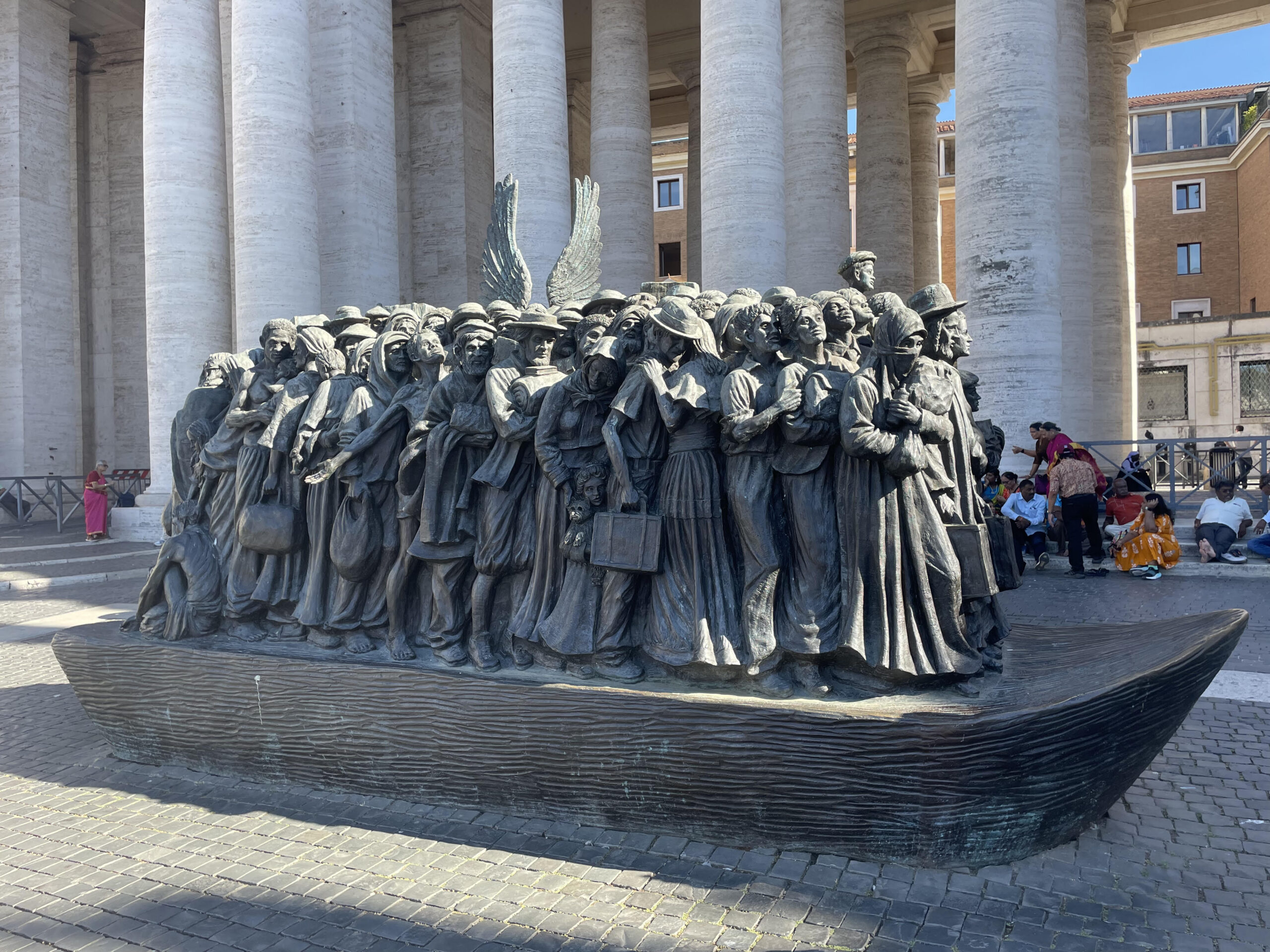 Monumento a los migrantes. Plaza de San Pedro
